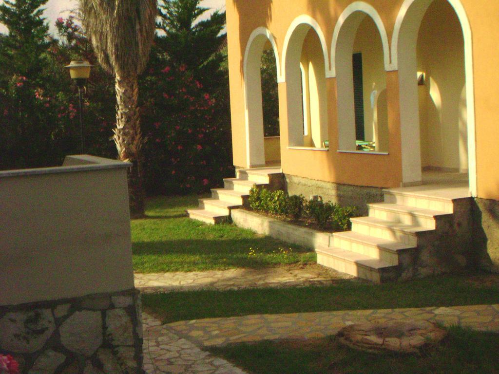 Irini Apartments And Studios Kavos Exterior photo
